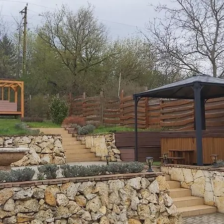 Paradise Apartmanhaz Διαμέρισμα *