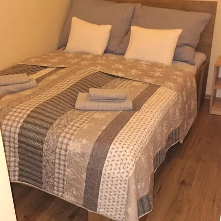 Paradise Apartmanhaz Διαμέρισμα