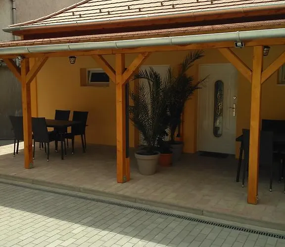 Paradise Apartmanhaz 아파트